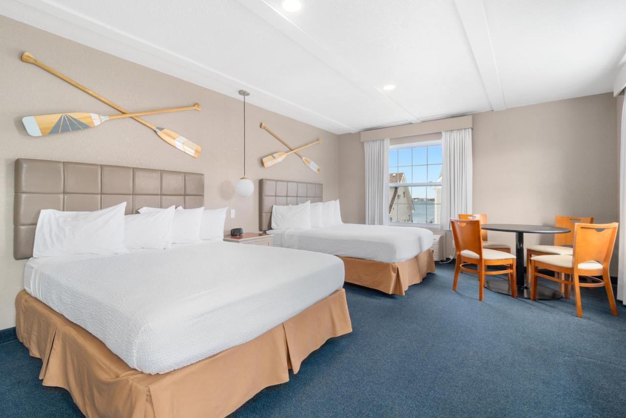 Clearwater Lakeshore Motel Mackinaw City Esterno foto