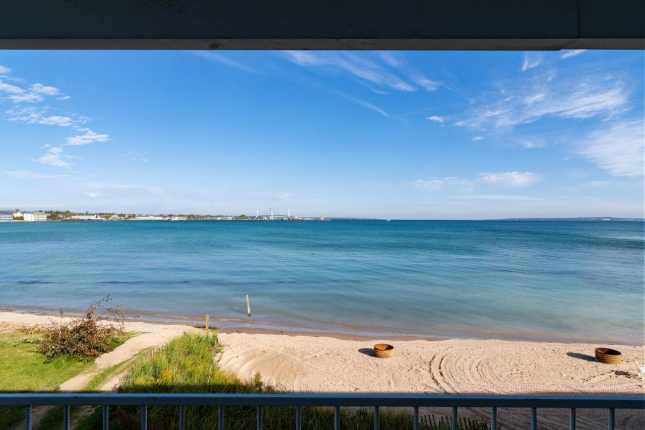 Clearwater Lakeshore Motel Mackinaw City Esterno foto