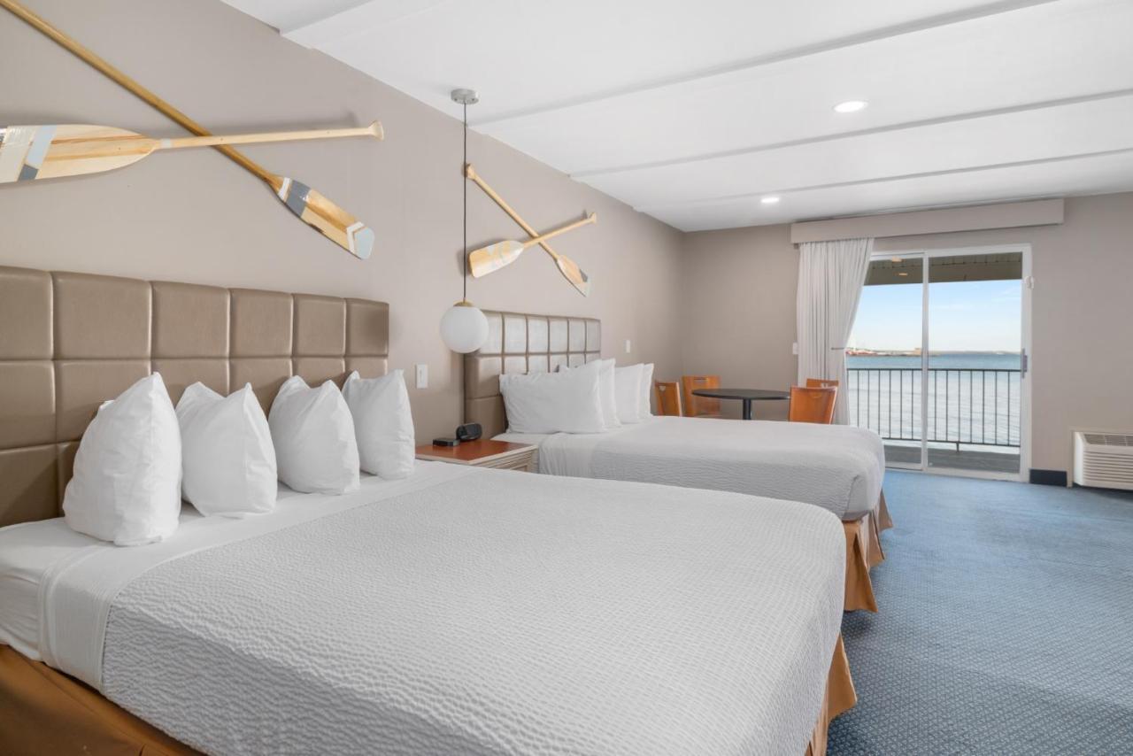 Clearwater Lakeshore Motel Mackinaw City Esterno foto