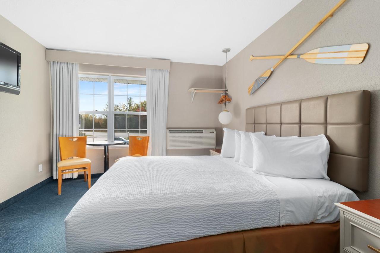 Clearwater Lakeshore Motel Mackinaw City Esterno foto